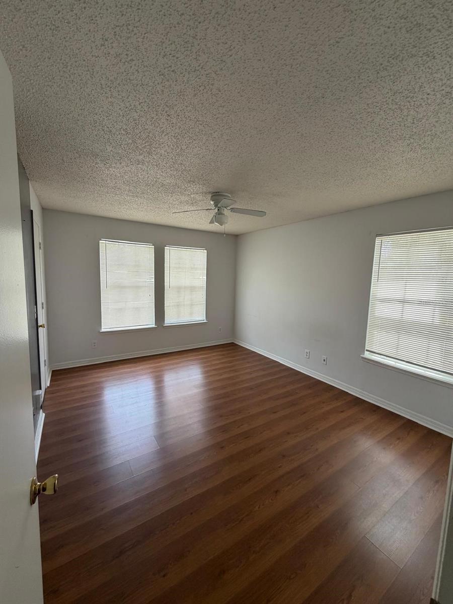 CENTRAL PARK - Residential Lease