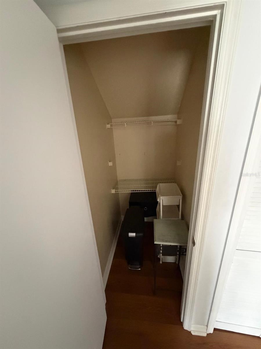 CENTRAL PARK - Residential Lease