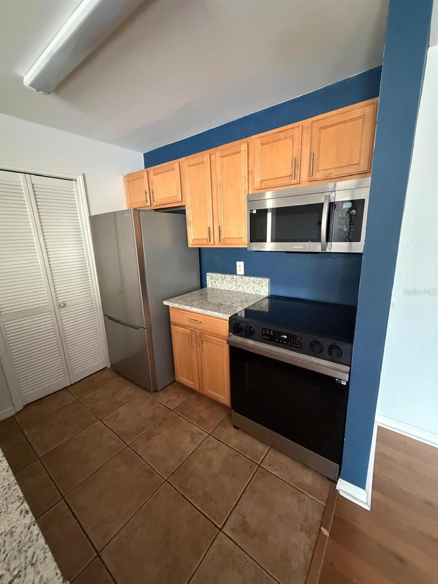 CENTRAL PARK - Residential Lease