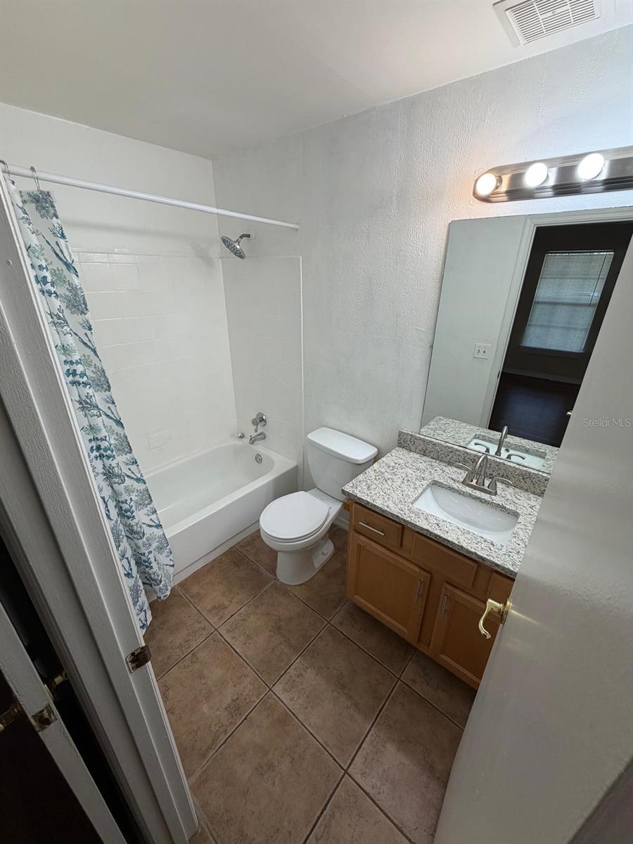 CENTRAL PARK - Residential Lease