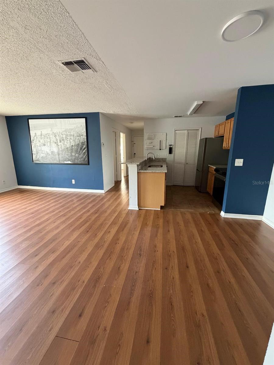 CENTRAL PARK - Residential Lease
