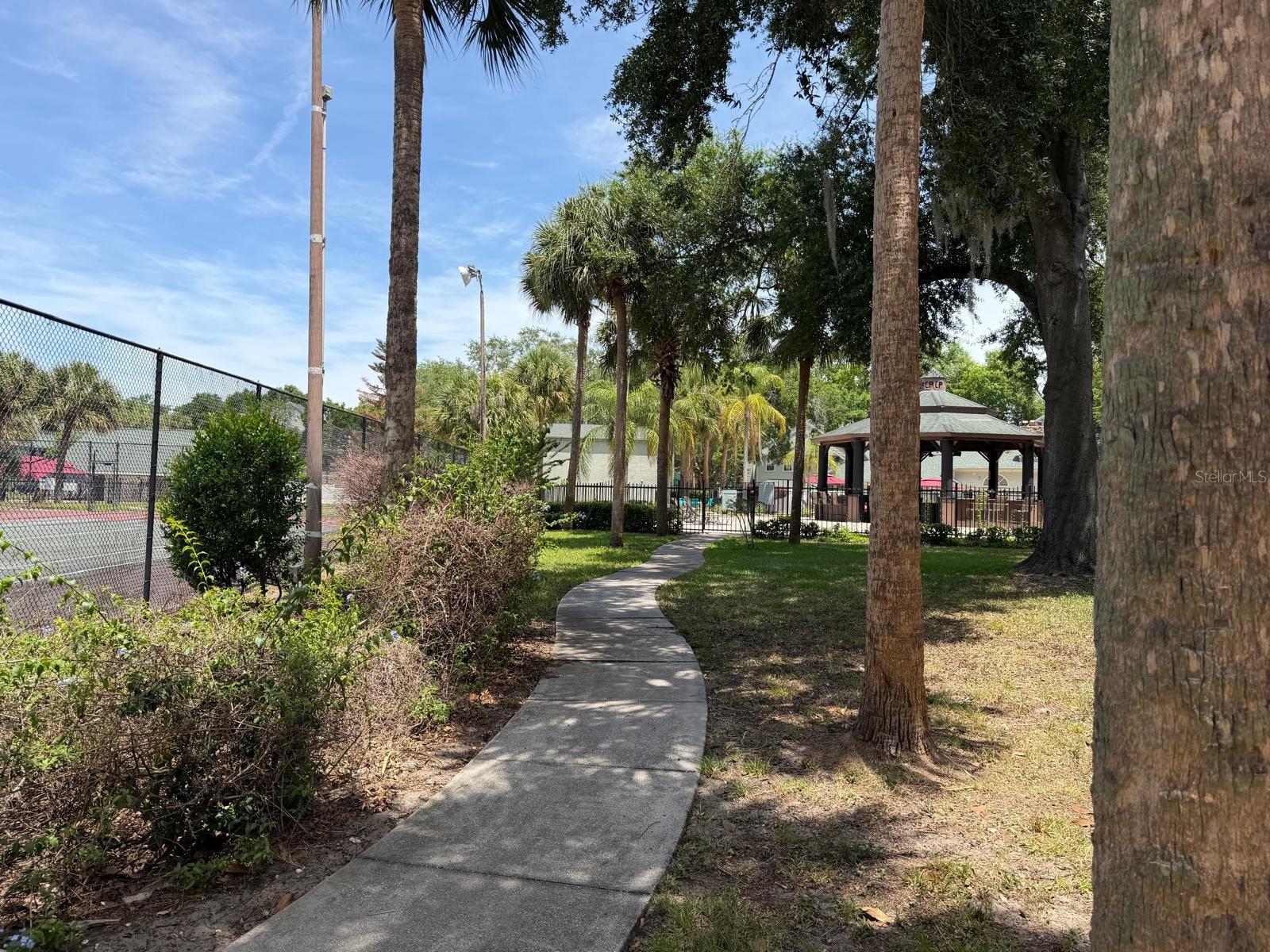 CENTRAL PARK - Residential Lease