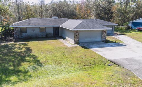 A home in WINTER HAVEN