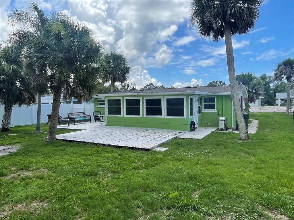 Photo of 330 E Fray Street, Englewood, FL 34223 (MLS # D6143674)