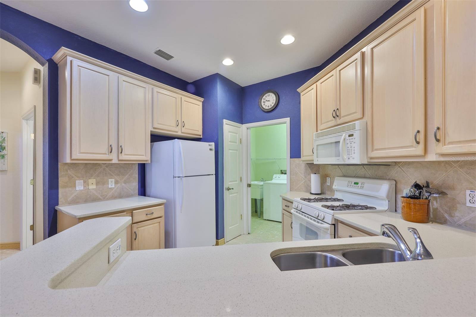 PORTSMITH CONDO - Residential