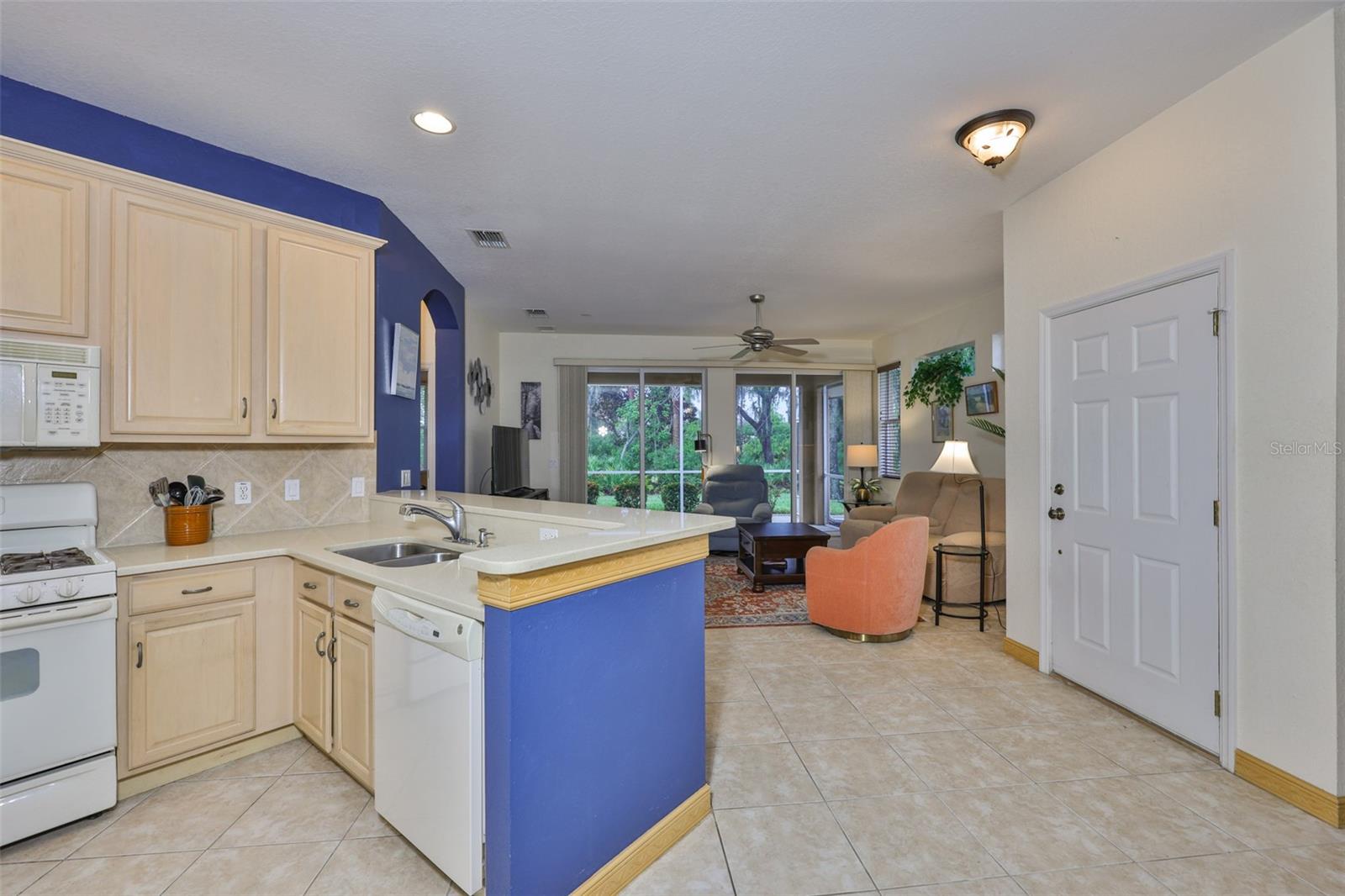 PORTSMITH CONDO - Residential