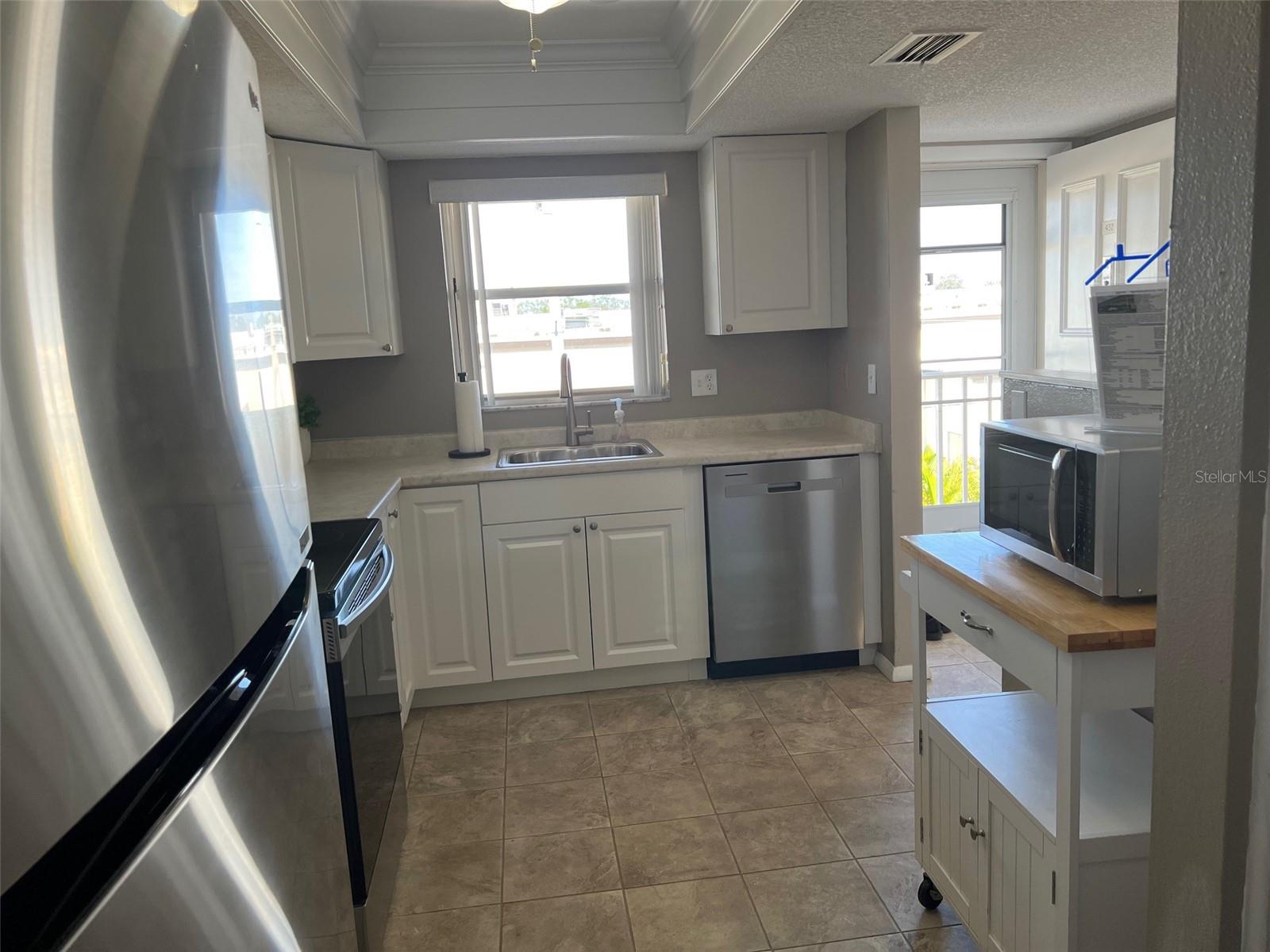 3983 MACEACHEN BOULEVARD 432
