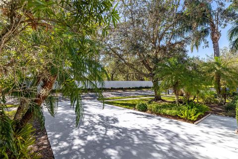 A home in PARRISH