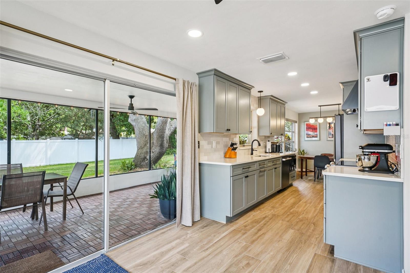 IMPERIAL GROVES - Residential