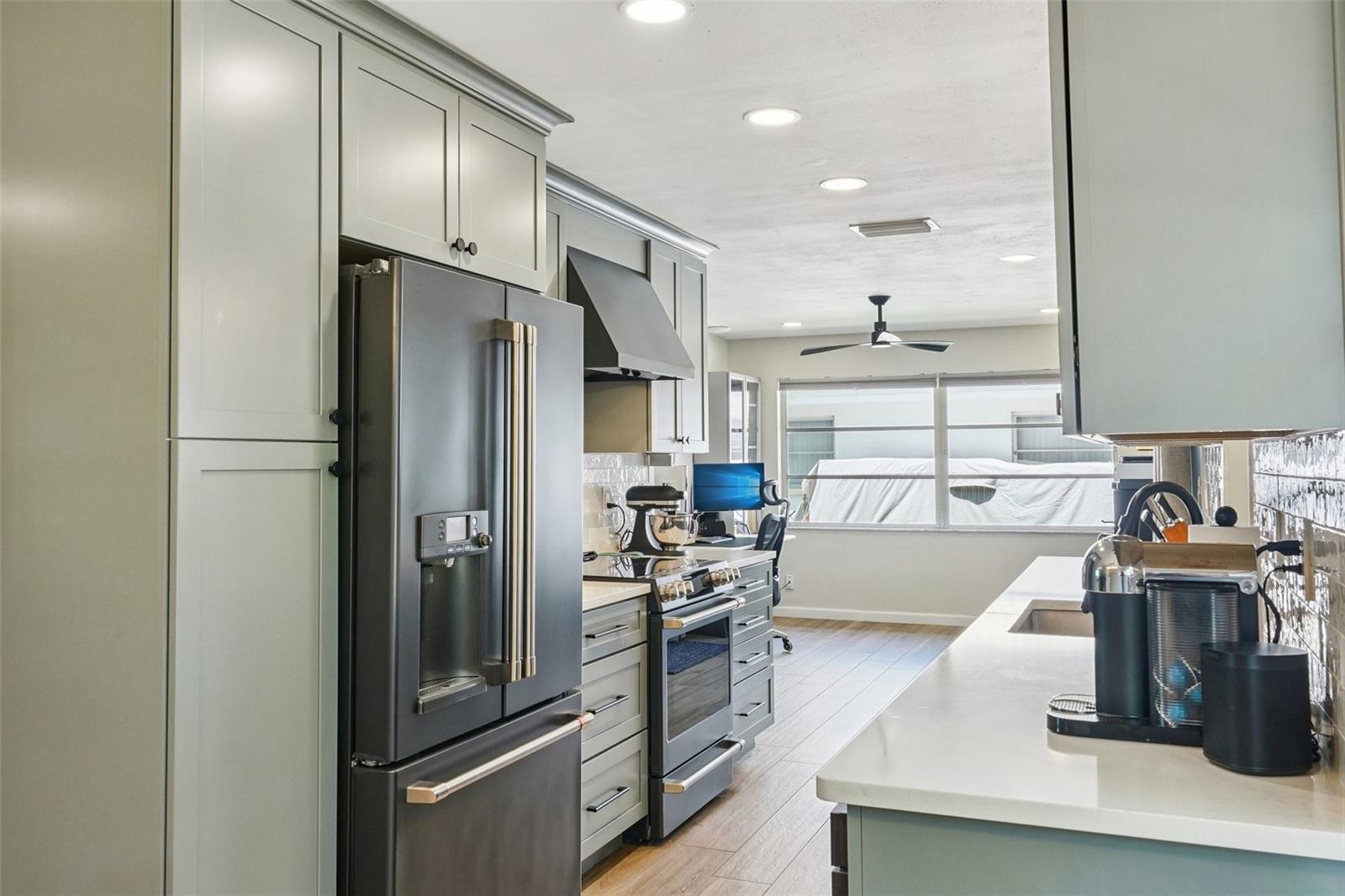 IMPERIAL GROVES - Residential