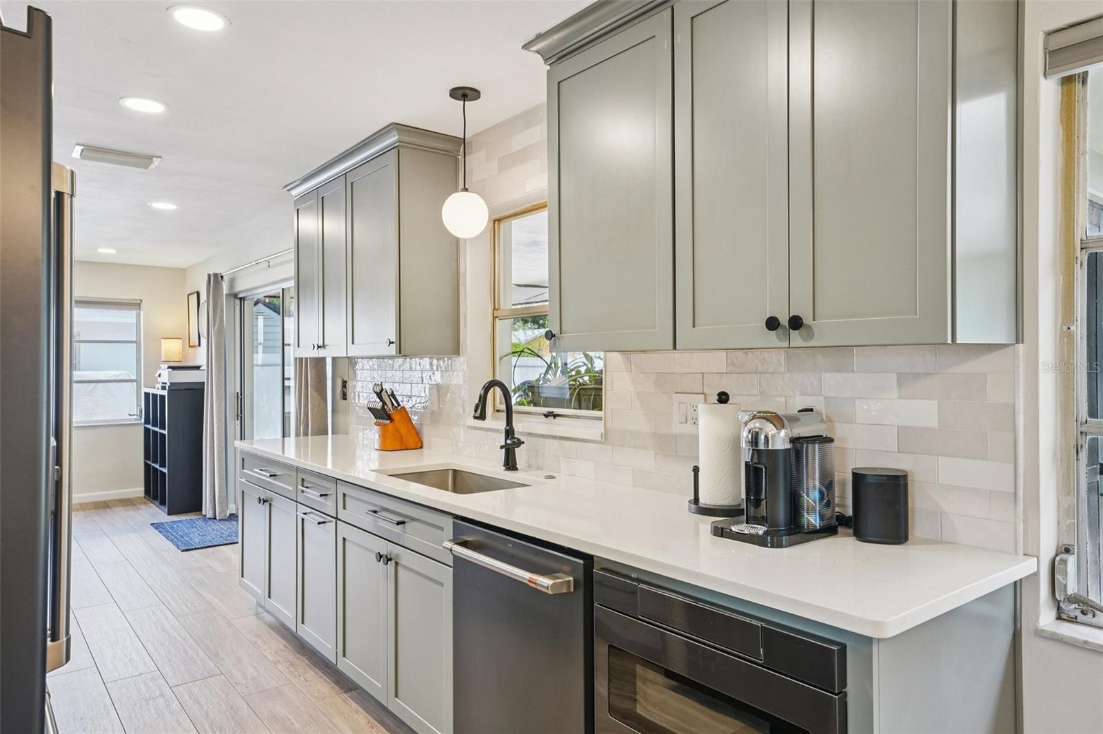 IMPERIAL GROVES - Residential