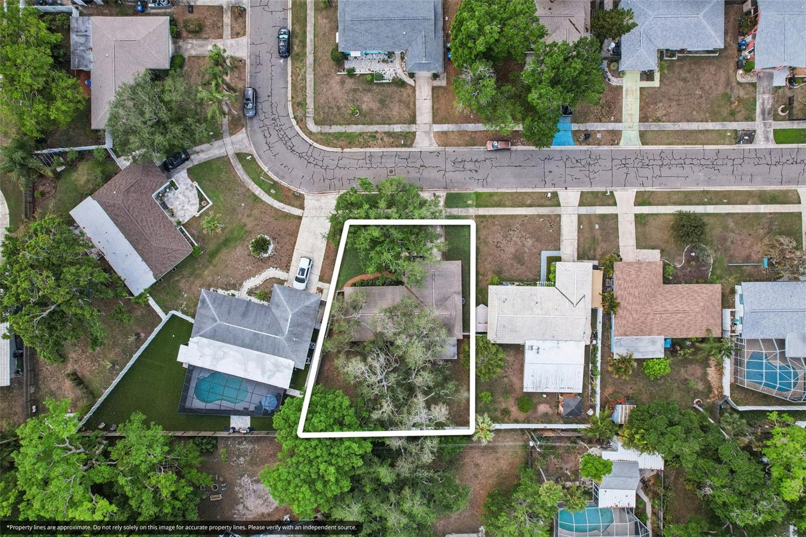 IMPERIAL GROVES - Residential