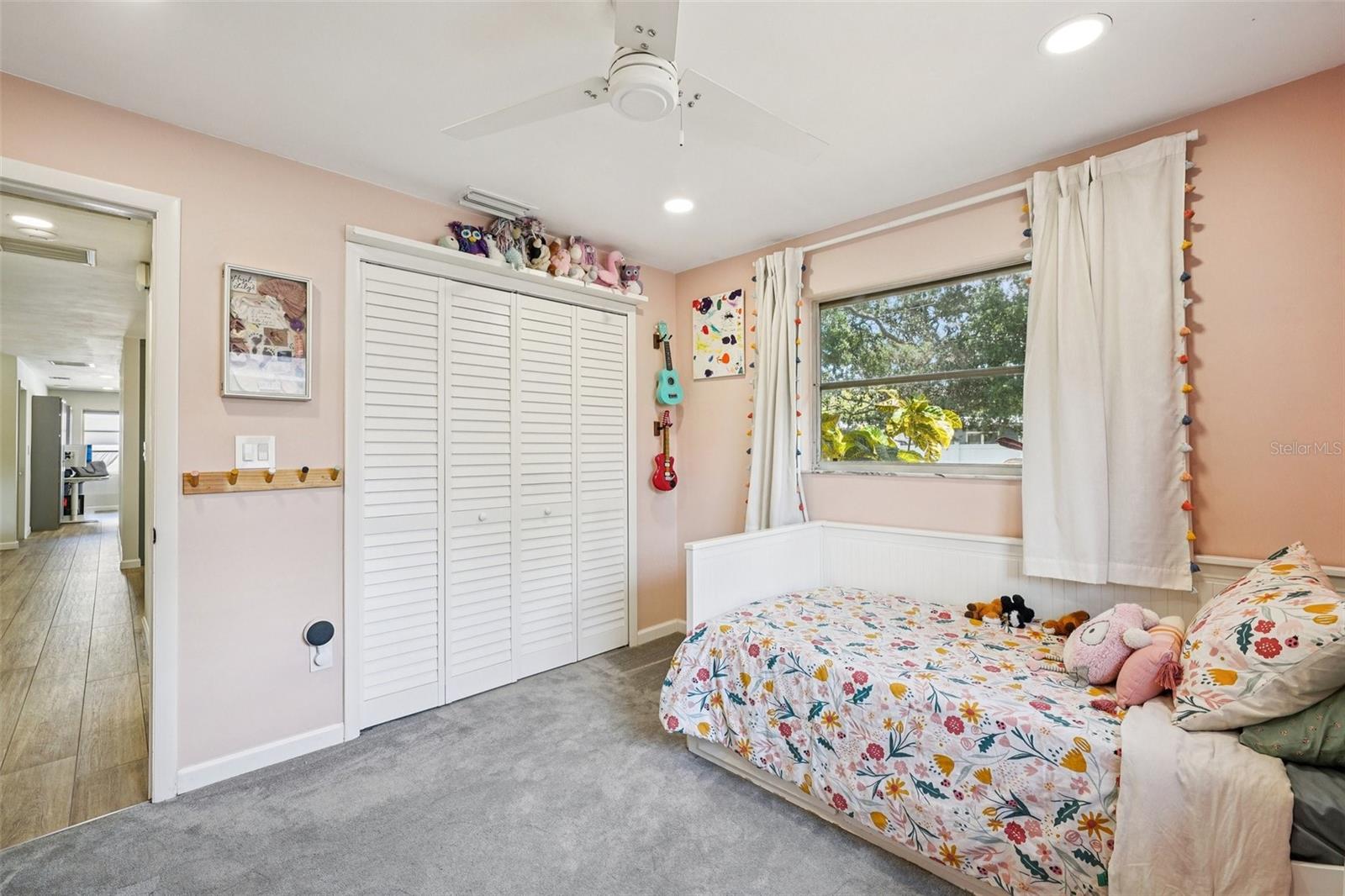 IMPERIAL GROVES - Residential