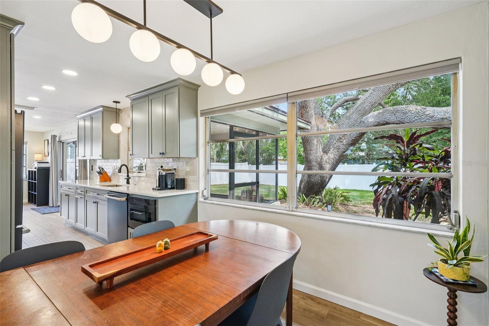 IMPERIAL GROVES - Residential