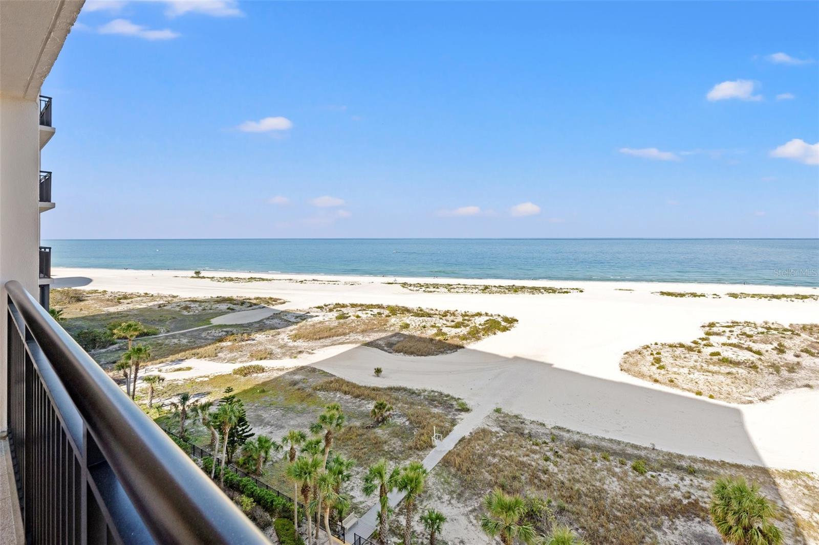 HARBOUR LIGHT TOWERS CONDO - Residential