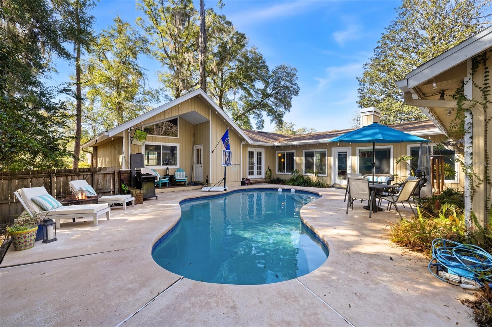 RAINTREE - Residential