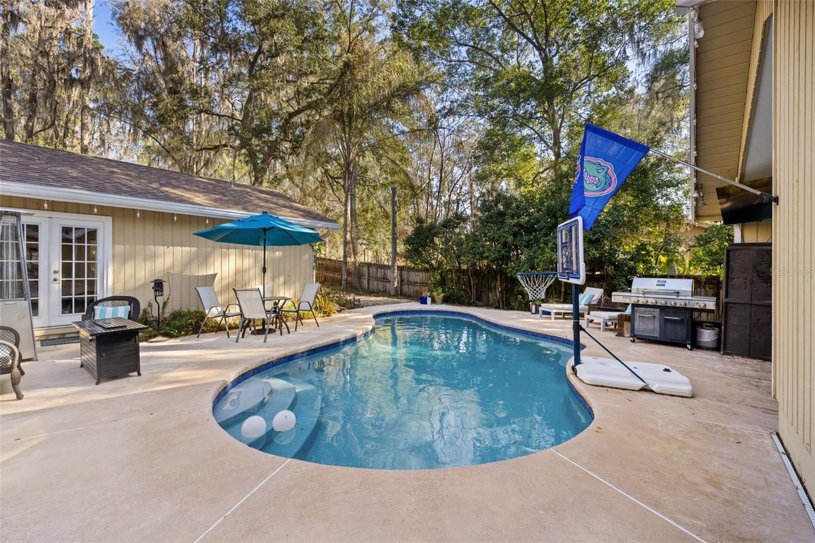 RAINTREE - Residential