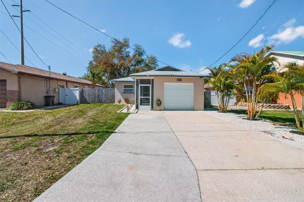 Photo of 7014 73rd Street N, Pinellas Park, FL 33781 (MLS # TB8482190)
