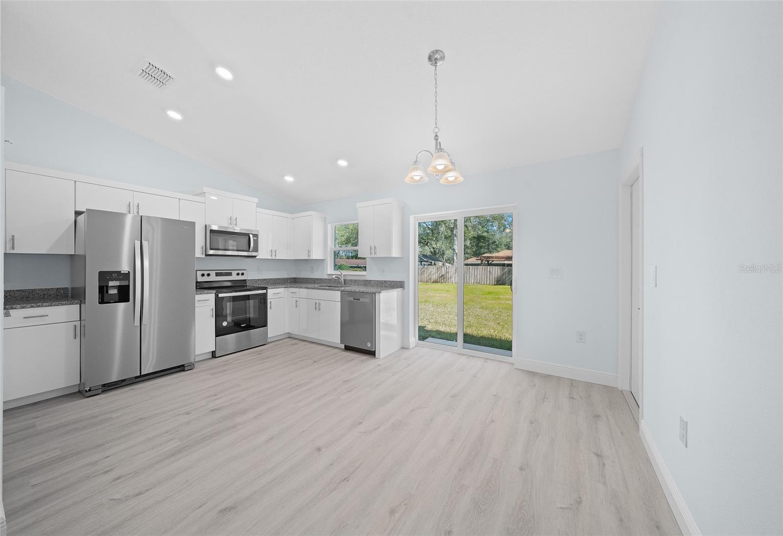 RAINBOW PARK - Residential