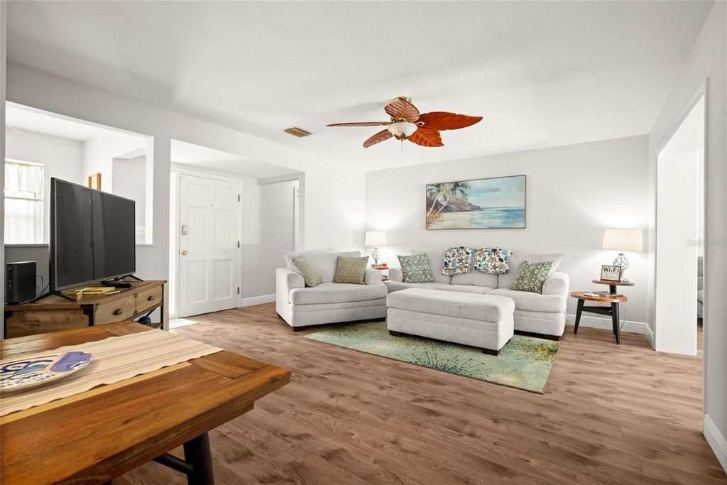 Photo of 10297 Hetrick Circle E, Largo, FL 33774 (MLS # TB8504264)