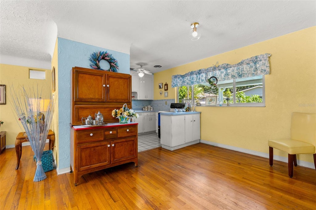 Photo of 4559 N Yardley Avenue N, St Petersburg, FL 33713 (MLS # TB8535421)