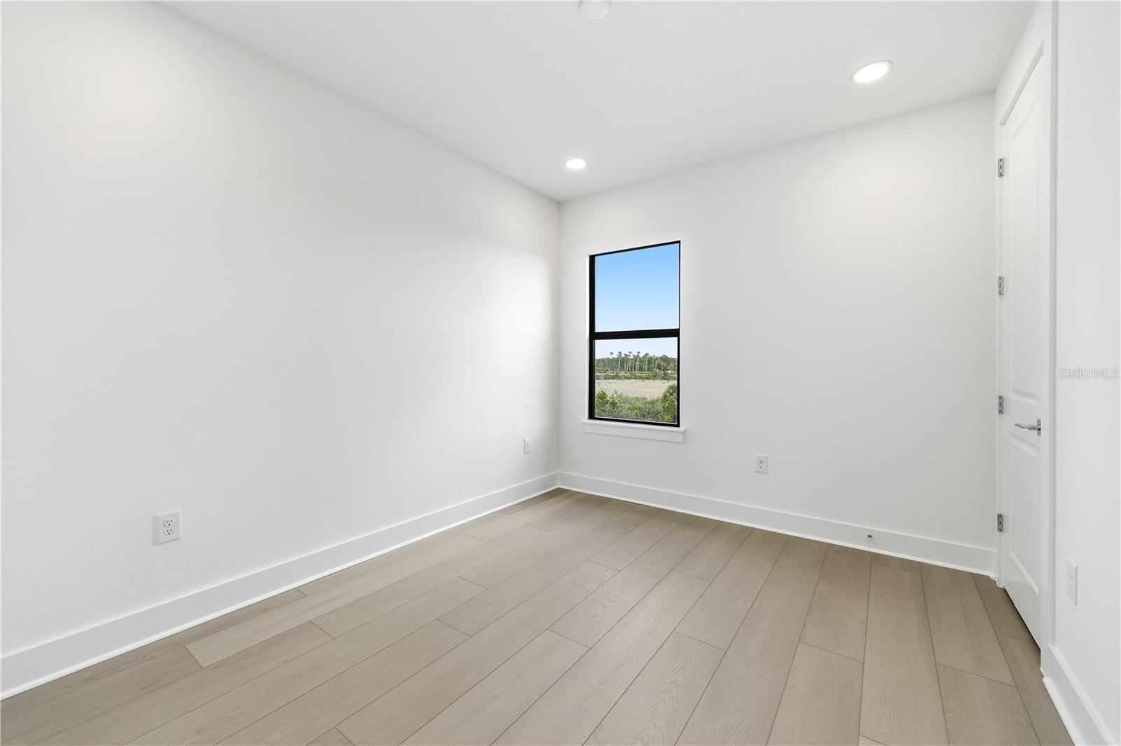 OAKBEND AT WELLEN PARK - Residential