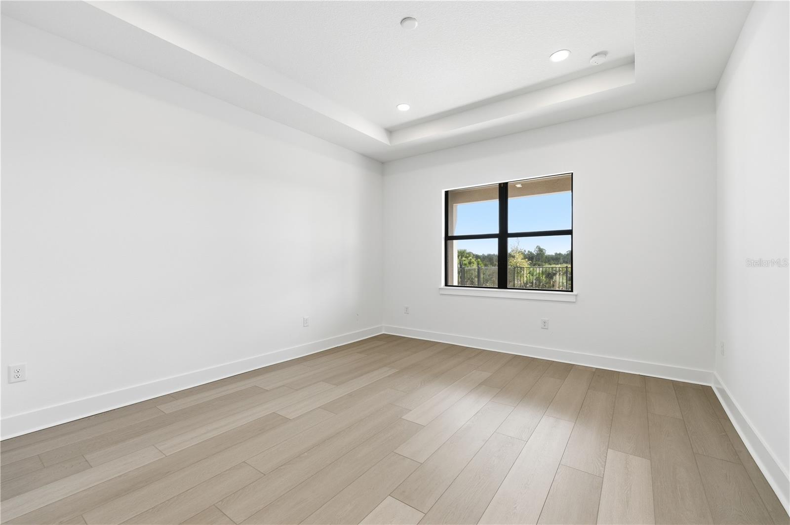 OAKBEND AT WELLEN PARK - Residential