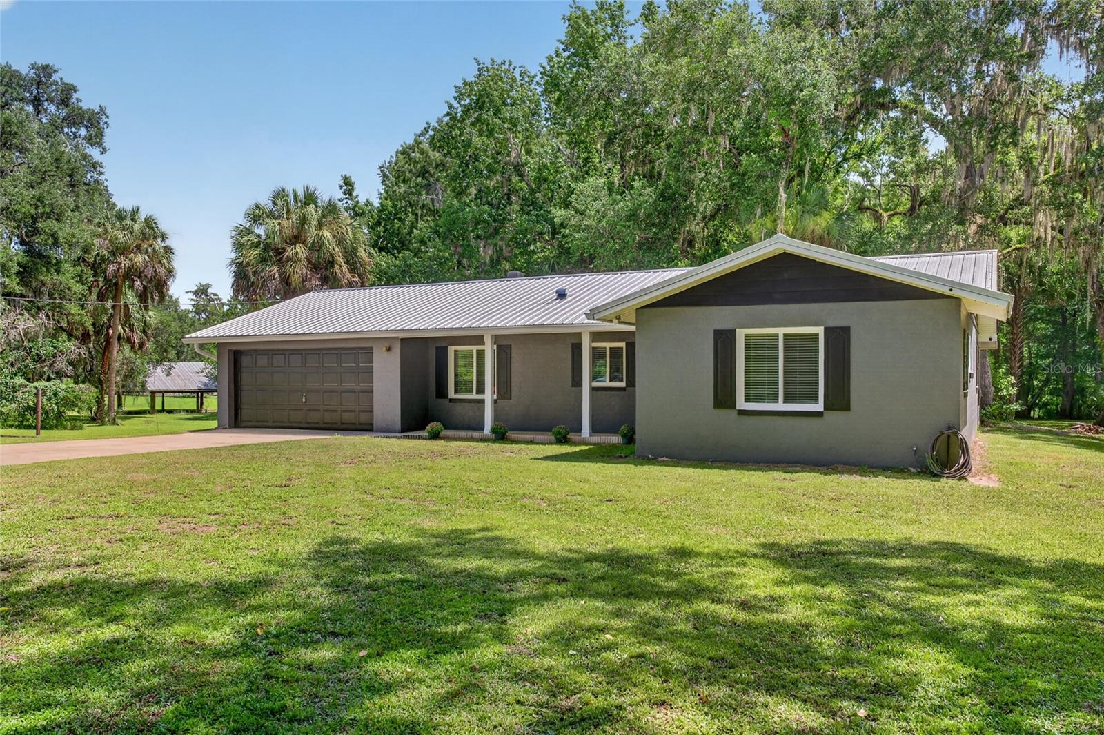 2277 N BAYOU POINT