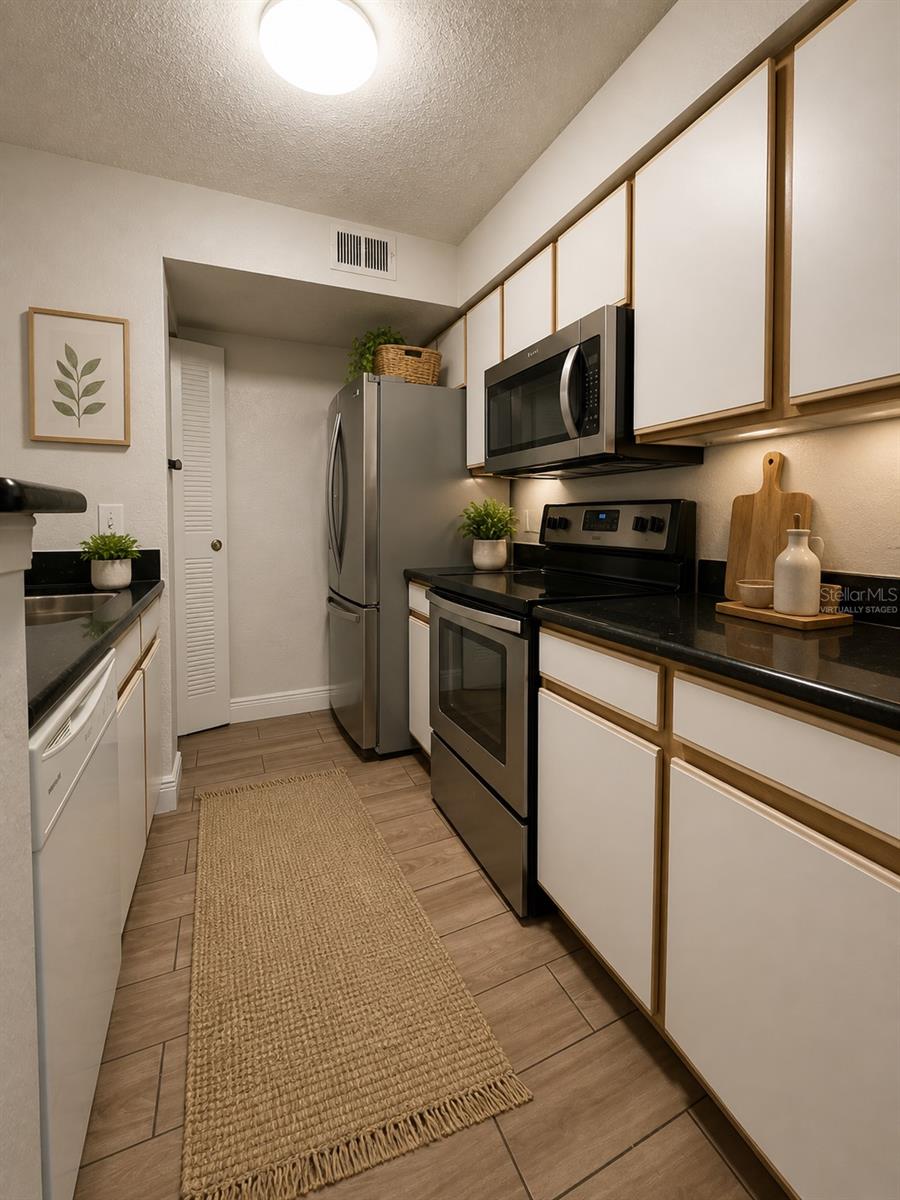 VILLAS DEL SOL AT KISSIMMEE CONDO - Residential
