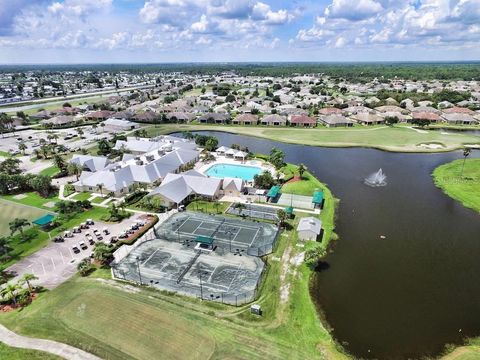 A home in PORT CHARLOTTE