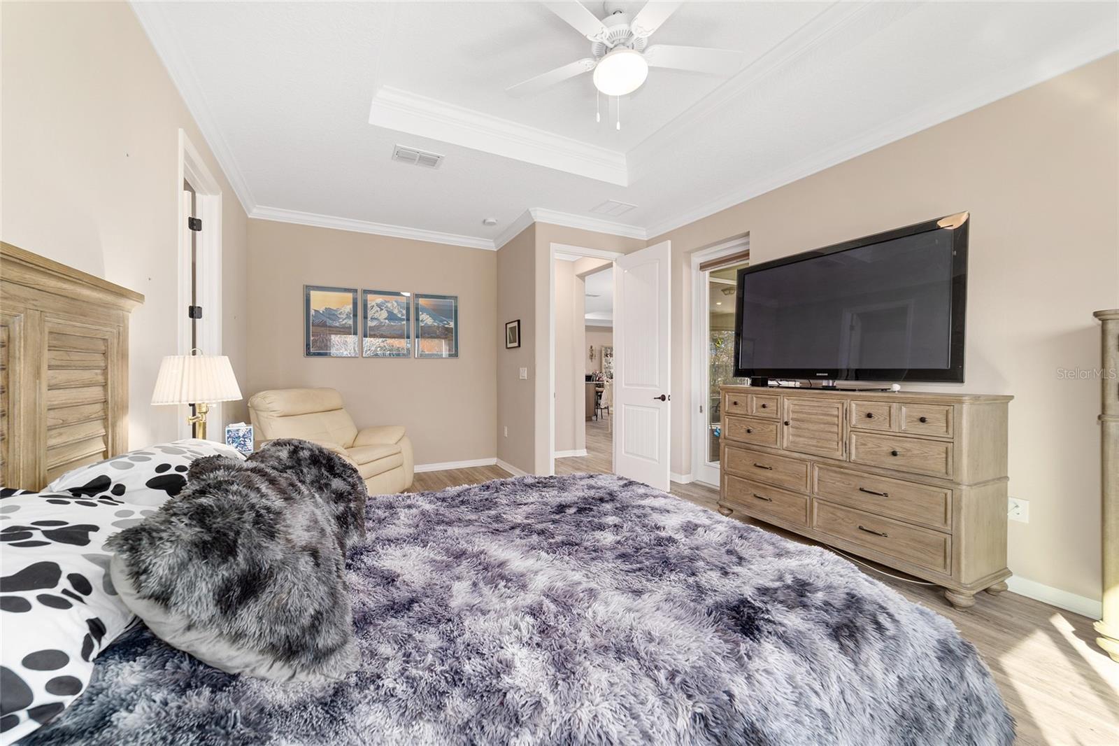 ON TOP OF THE WORLD - Residential