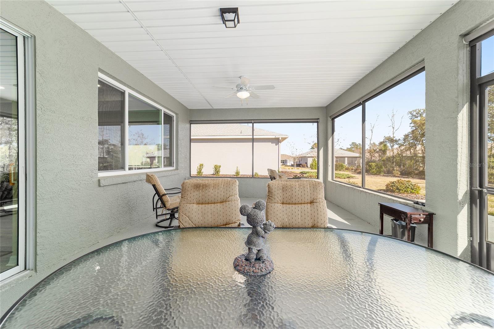 ON TOP OF THE WORLD - Residential