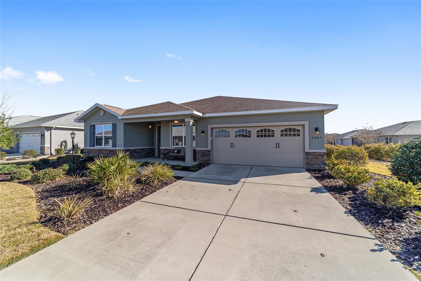 ON TOP OF THE WORLD - Residential