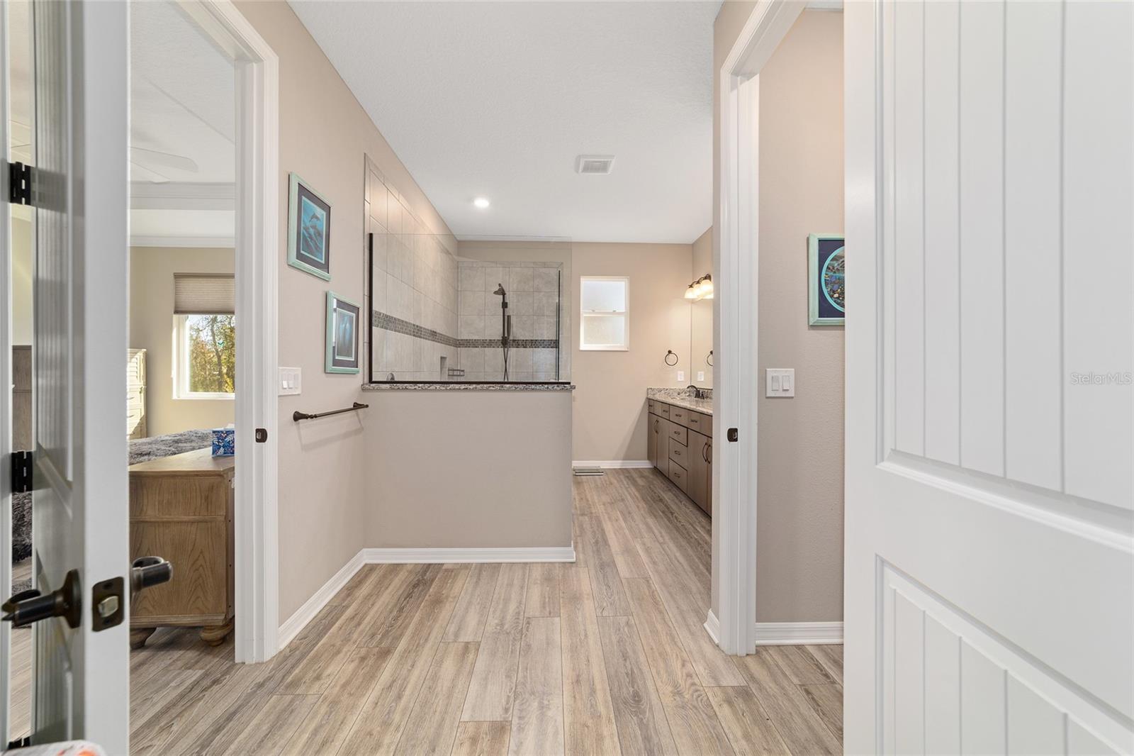 ON TOP OF THE WORLD - Residential