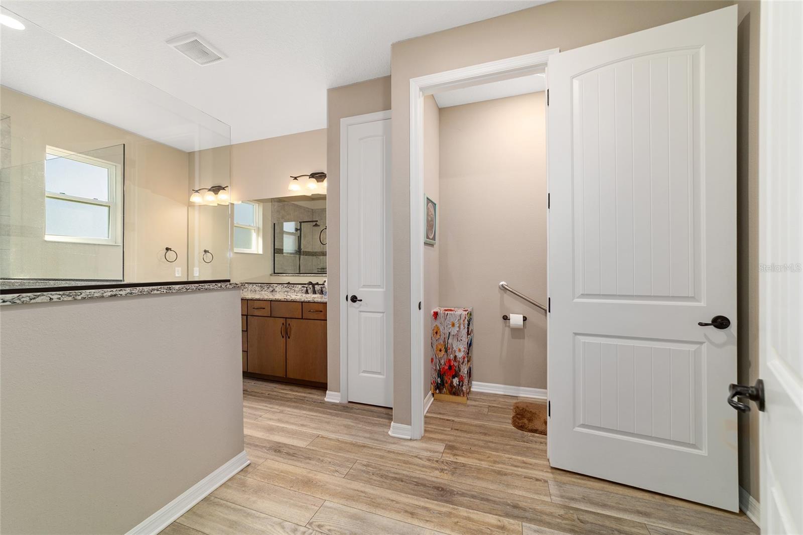 ON TOP OF THE WORLD - Residential