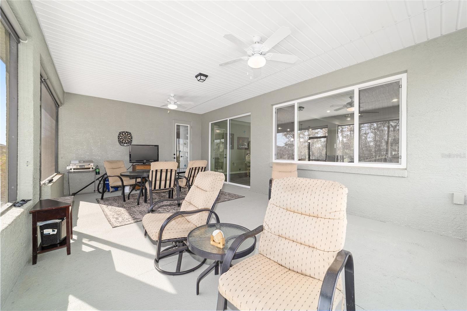 ON TOP OF THE WORLD - Residential