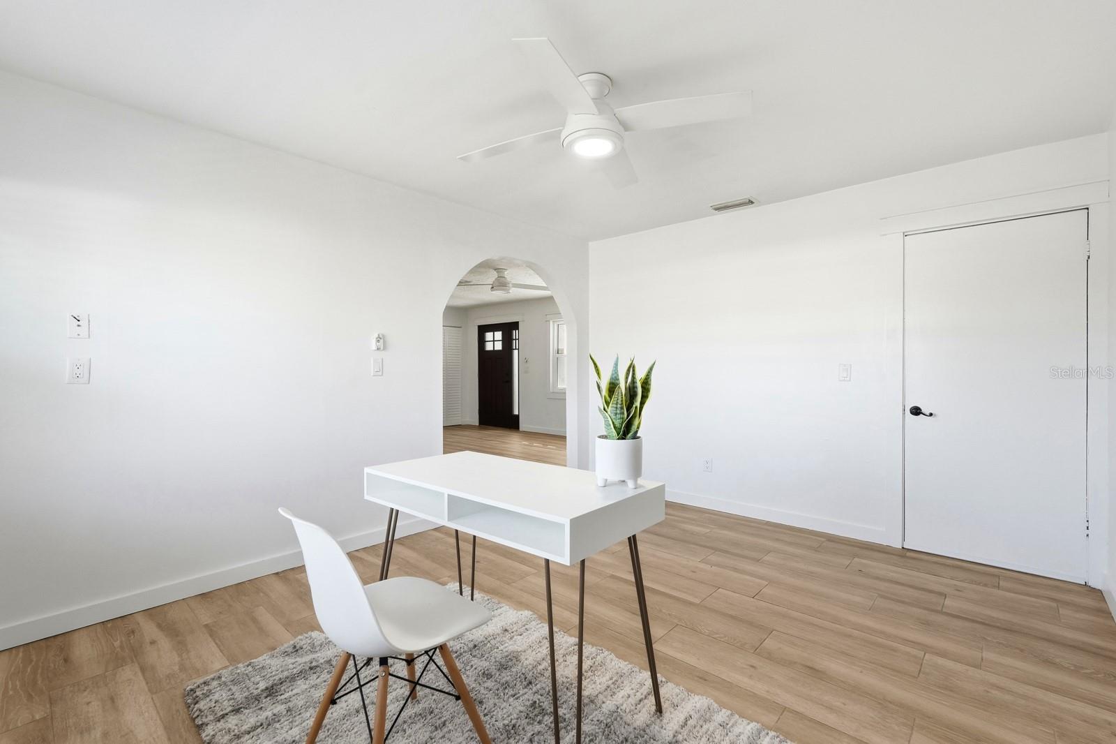 ORMOND BEACH PLAZA - Residential