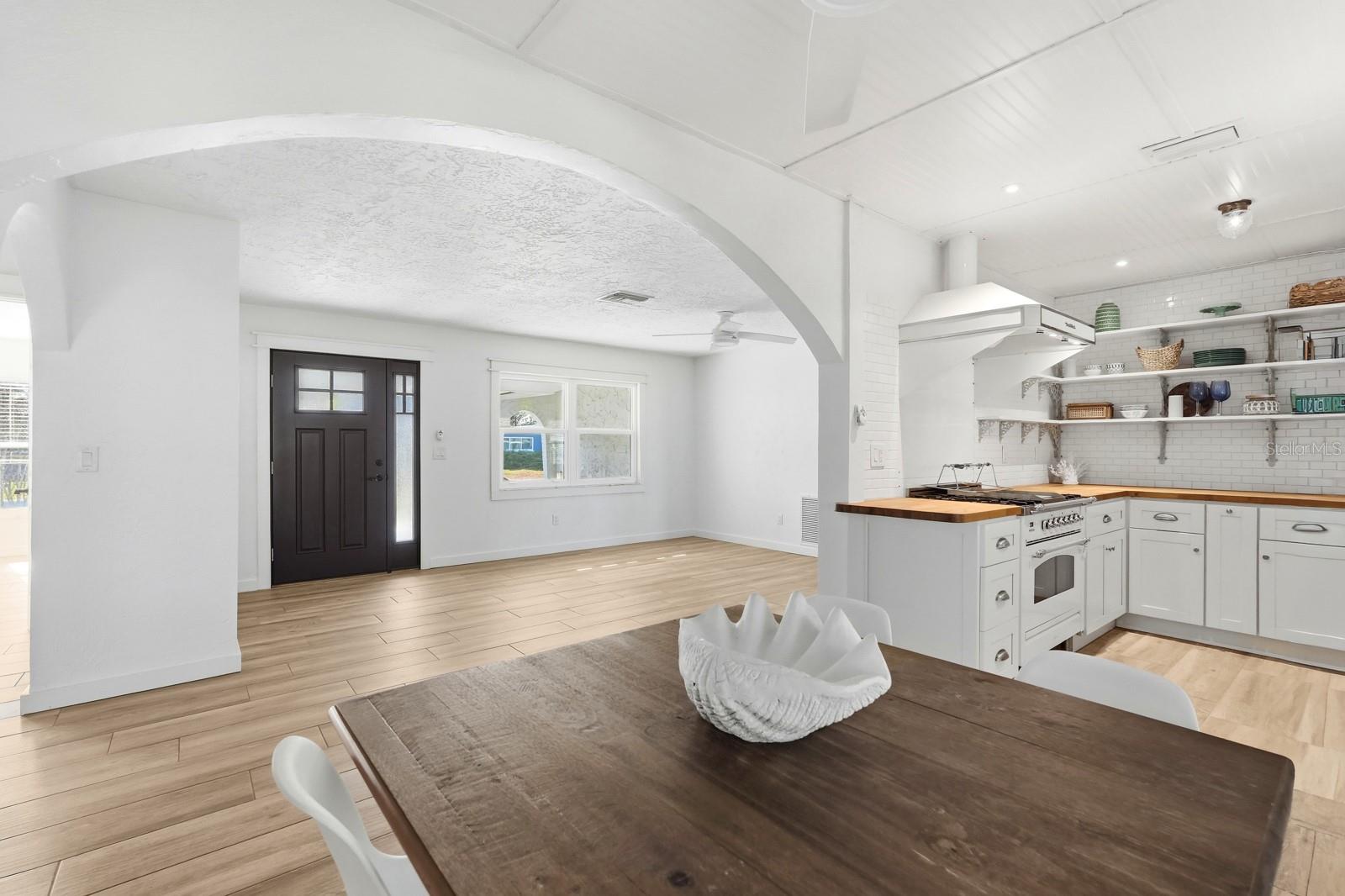 ORMOND BEACH PLAZA - Residential