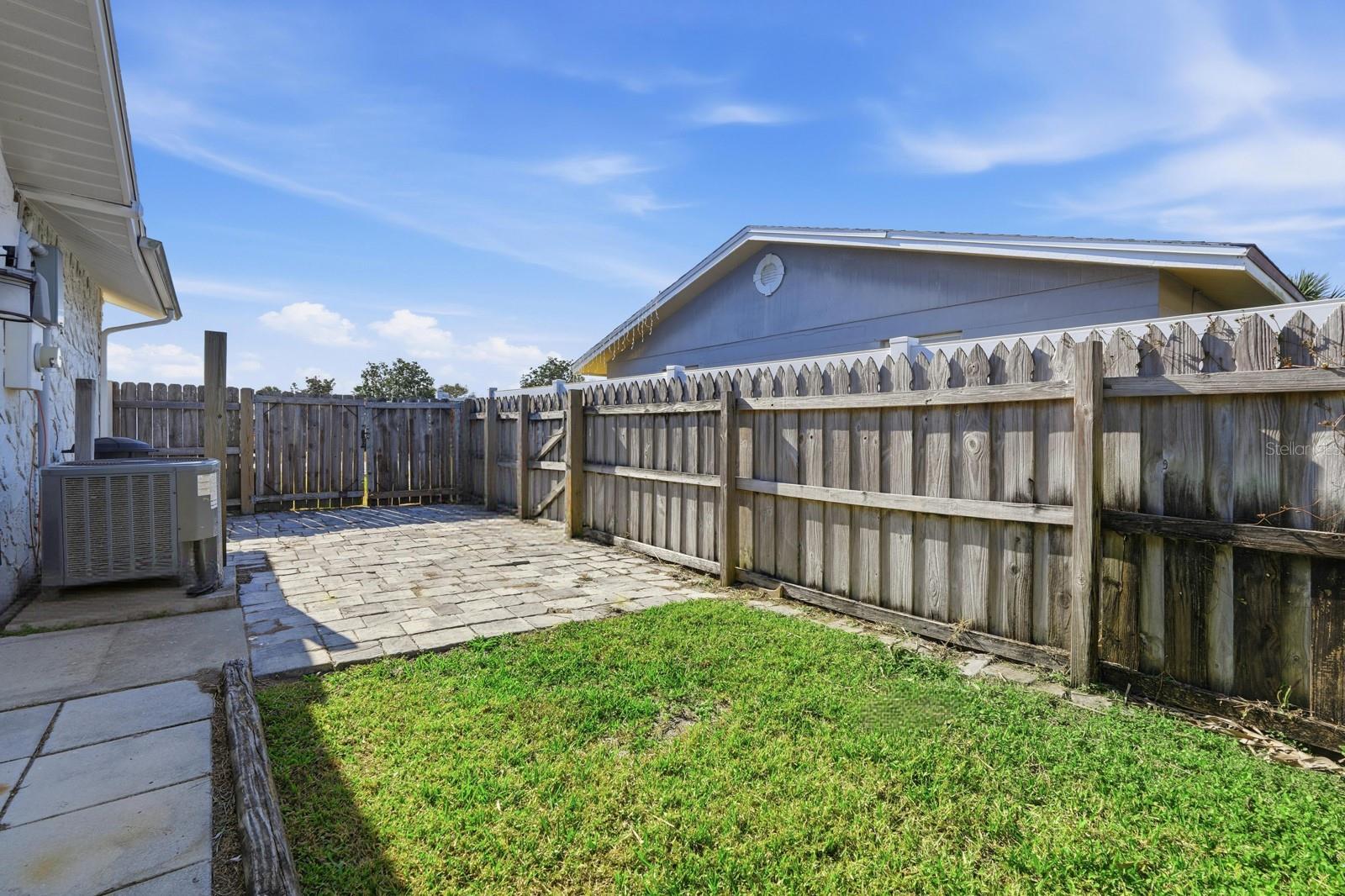 ORMOND BEACH PLAZA - Residential