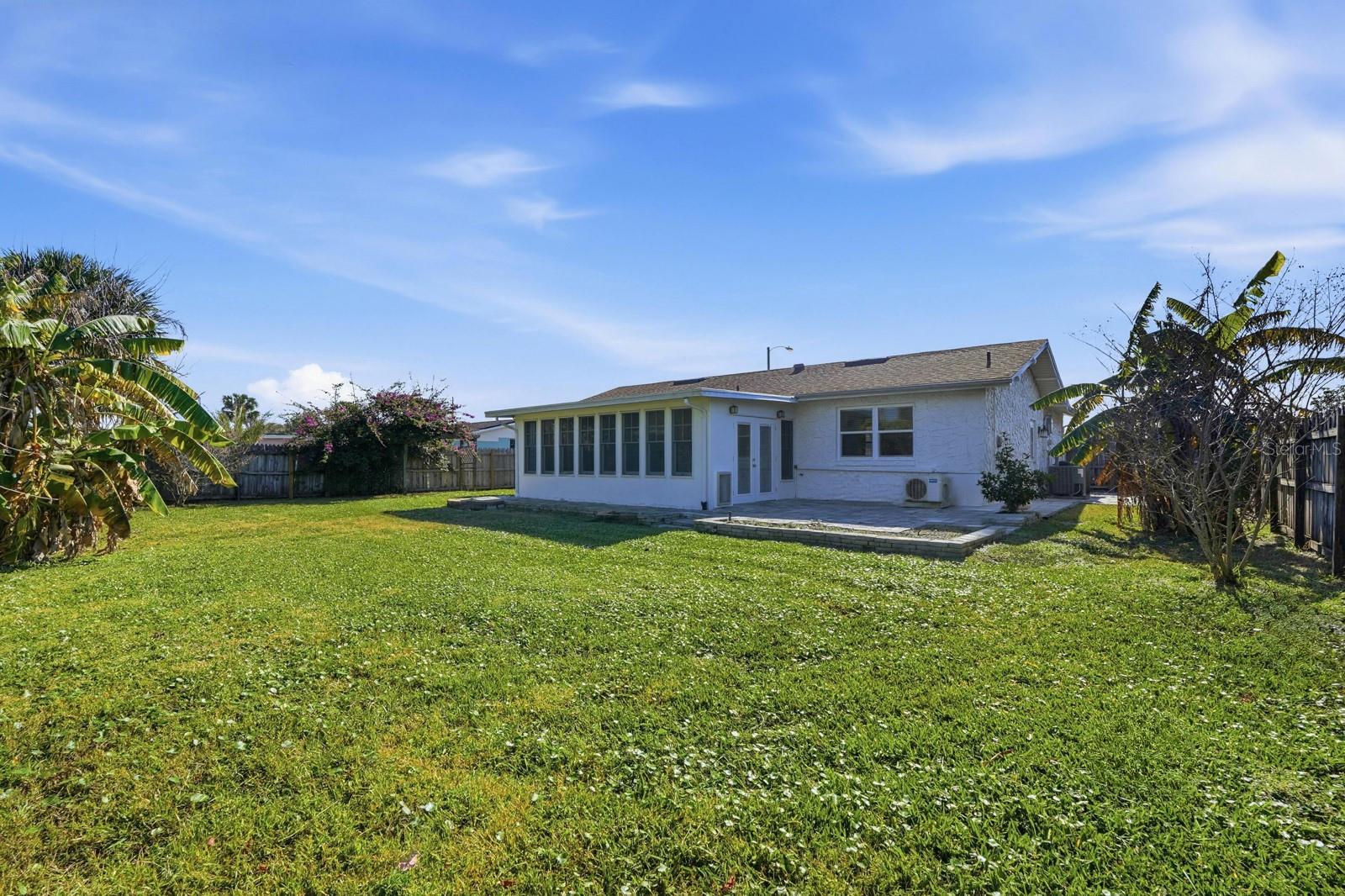 ORMOND BEACH PLAZA - Residential