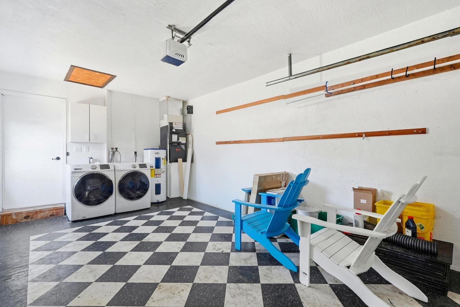 ORMOND BEACH PLAZA - Residential