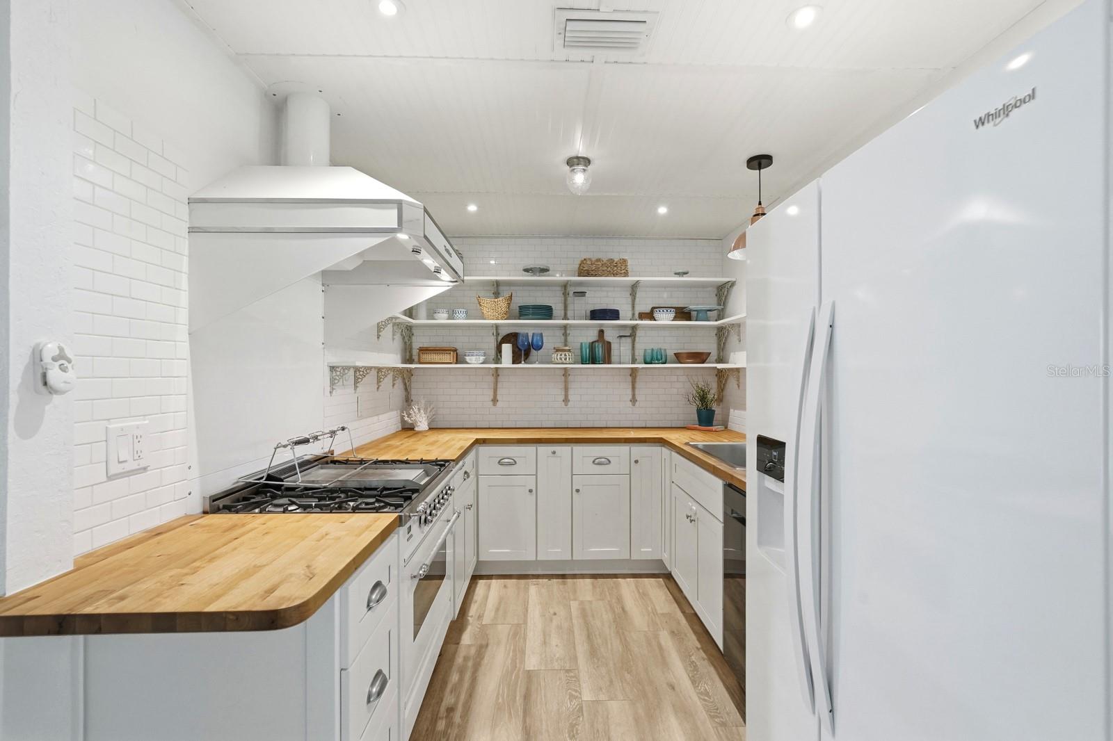 ORMOND BEACH PLAZA - Residential