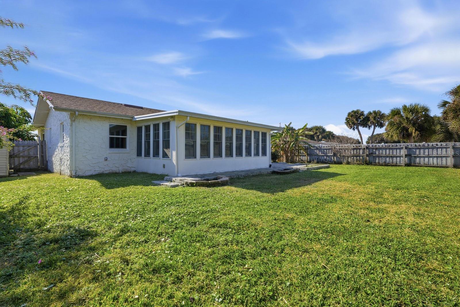 ORMOND BEACH PLAZA - Residential