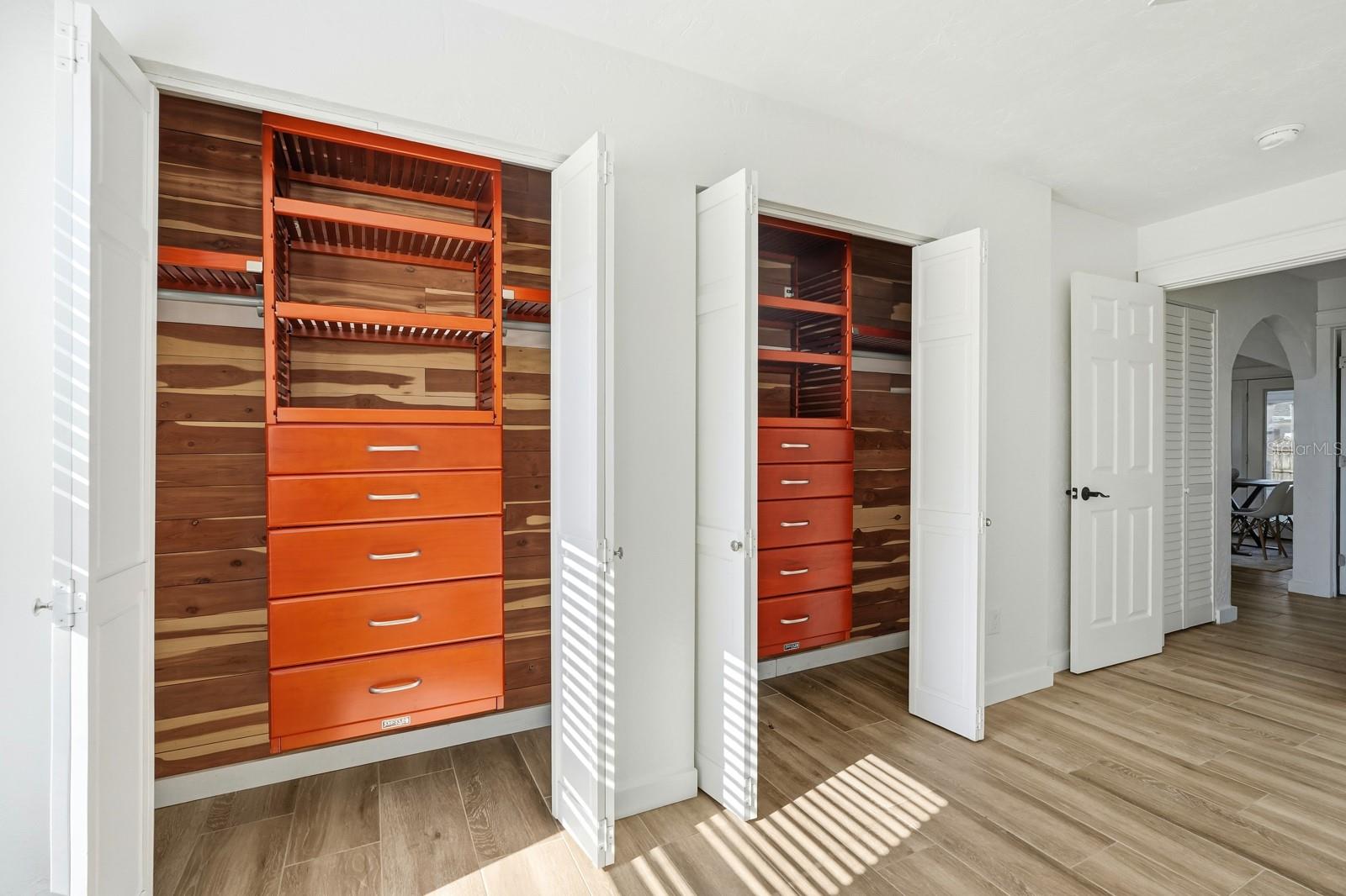 ORMOND BEACH PLAZA - Residential