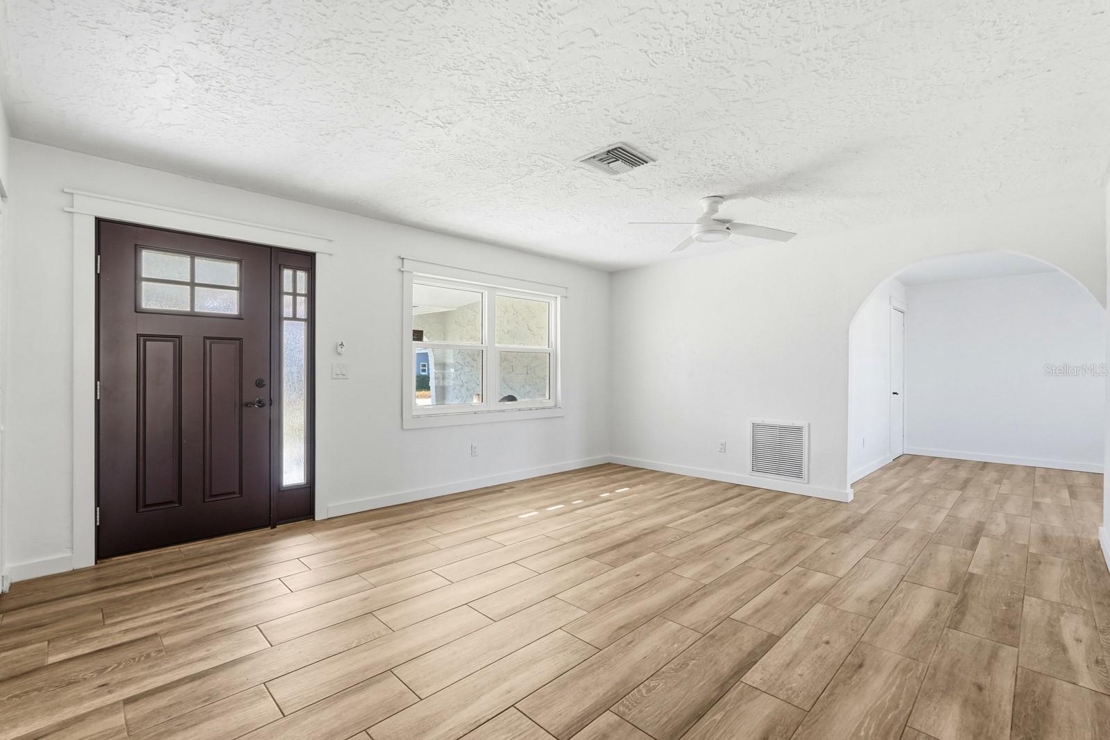 ORMOND BEACH PLAZA - Residential