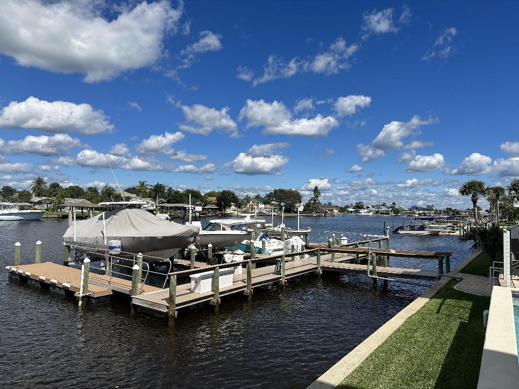 Flores Del Rio Condo - Residential