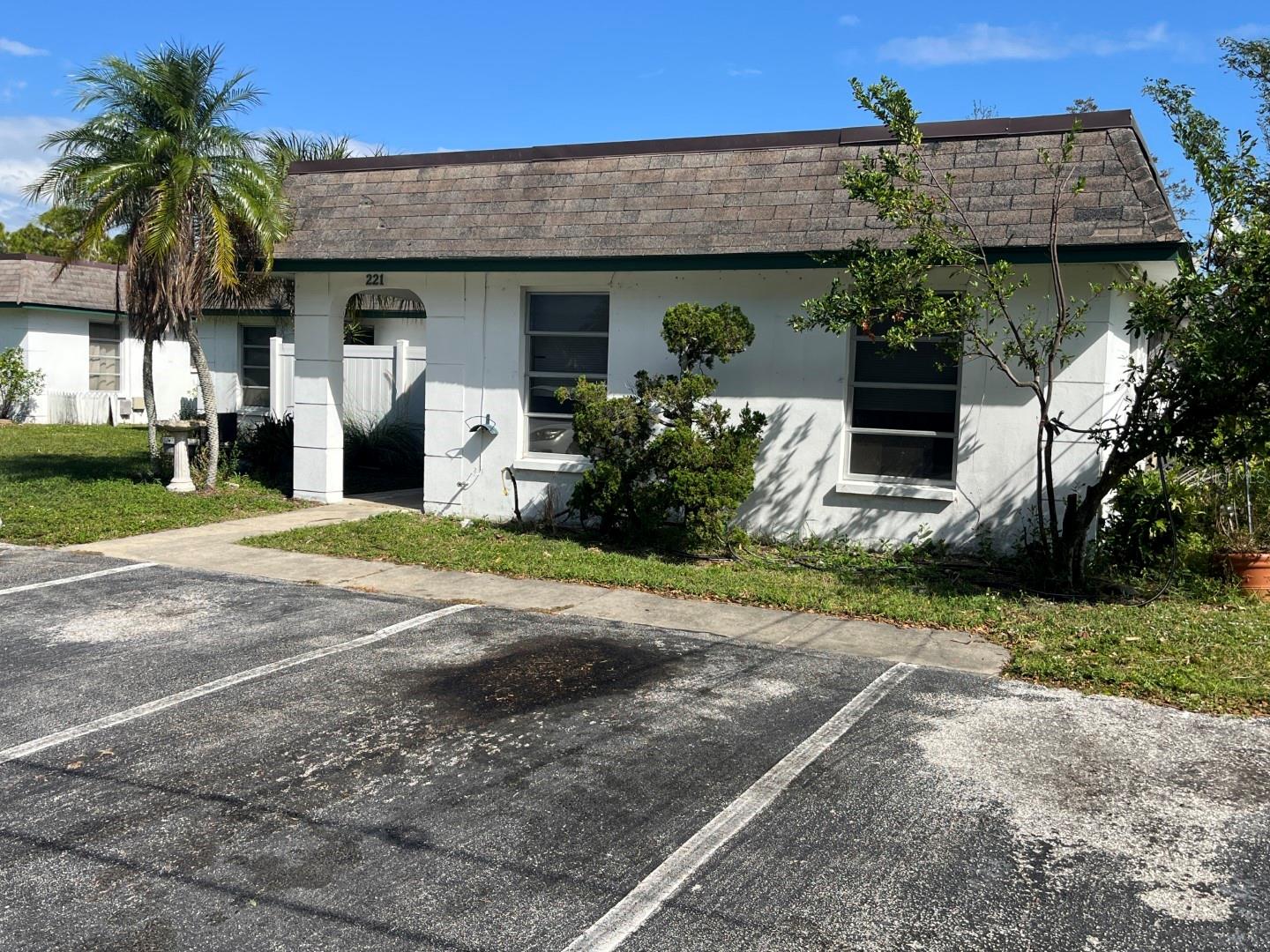 BEL FOREST - Commercial Sale