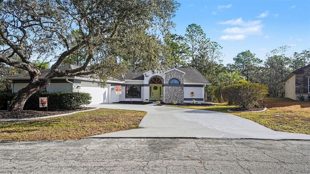 Photo of 17 Longleaf Court, Homosassa, FL 34446 (MLS # TB8476856)