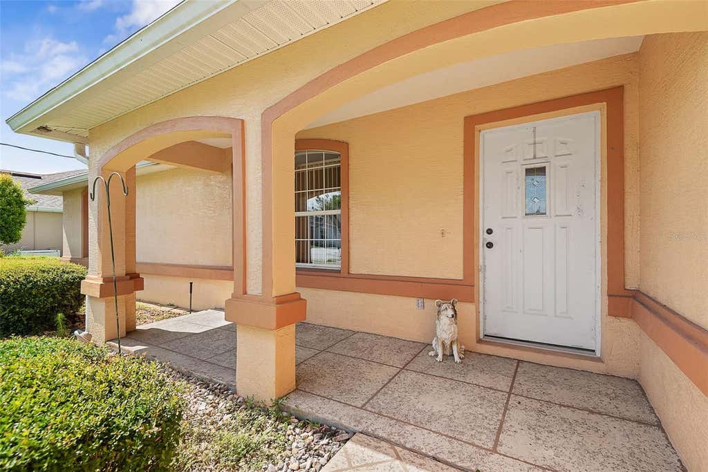 Photo of 52 Fenwick Lane, Palm Coast, FL 32137 (MLS # FC320552)