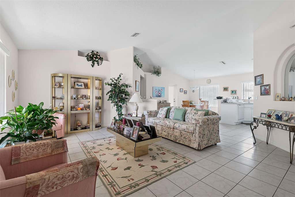 Photo of 52 Fenwick Lane, Palm Coast, FL 32137 (MLS # FC320552)